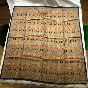Super large Liberty of London vintage silk scarf - Ianthe pattern